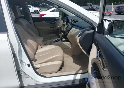 2015 Nissan Rogue S/Sl/Sv z USA, uszkodzony, nr VIN 5N1AT2MV6FC774544